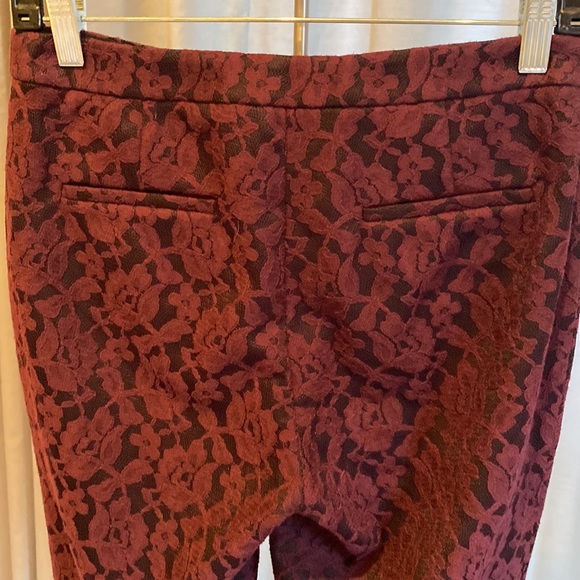 Dressy lace slim pant - Picture 3 of 3